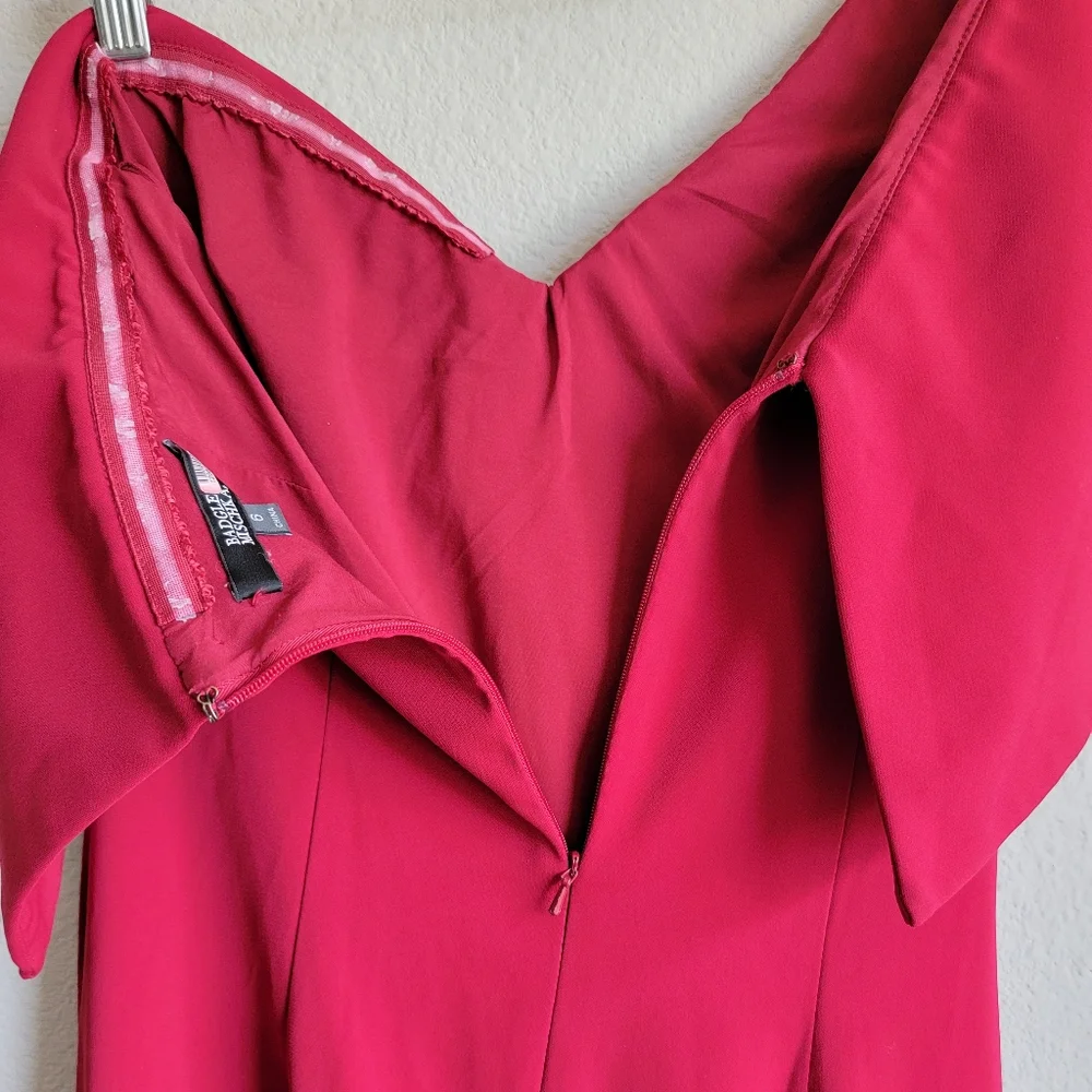 Badgley Mischka Ruby One Shoulder Gown - Picture 6 of 9